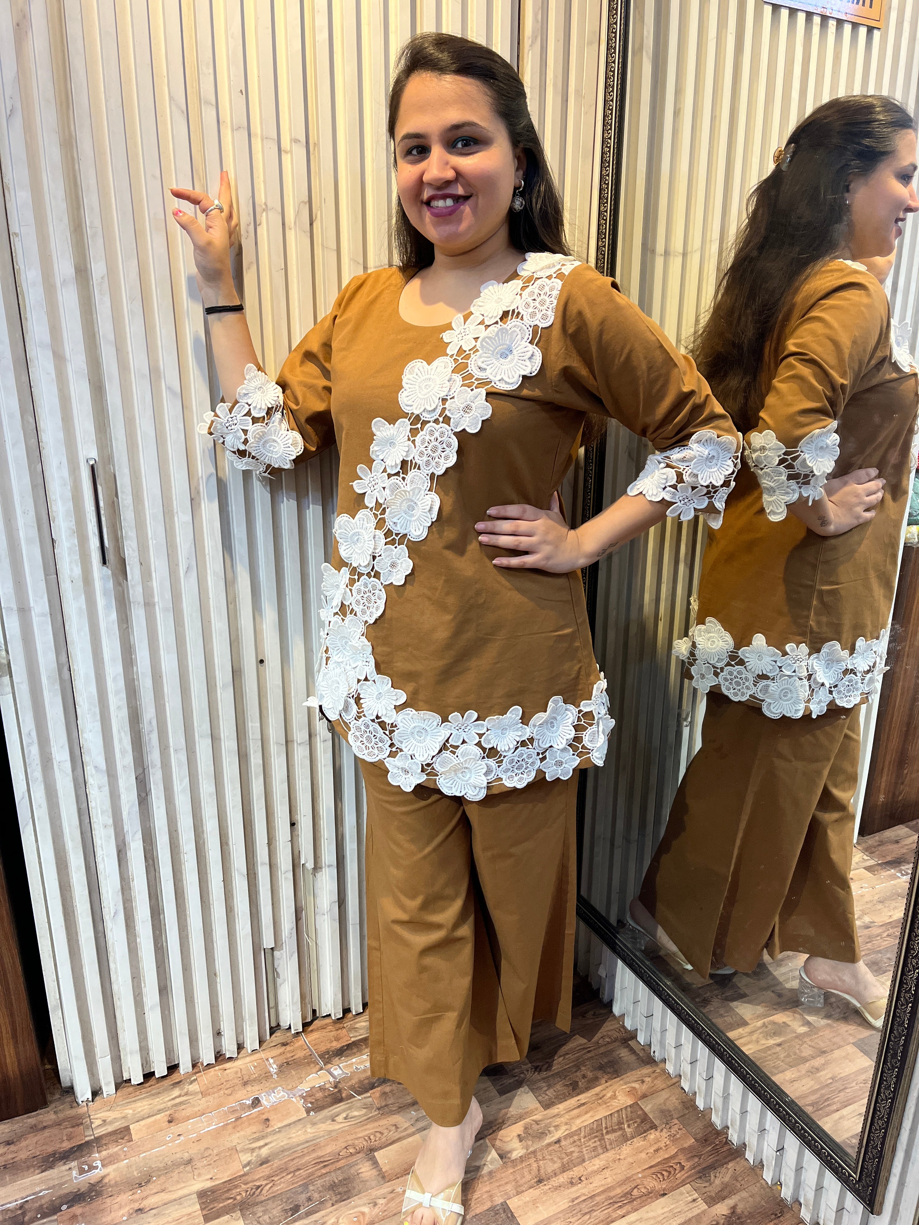 Mustard Linen White Embossed Flowers Coord