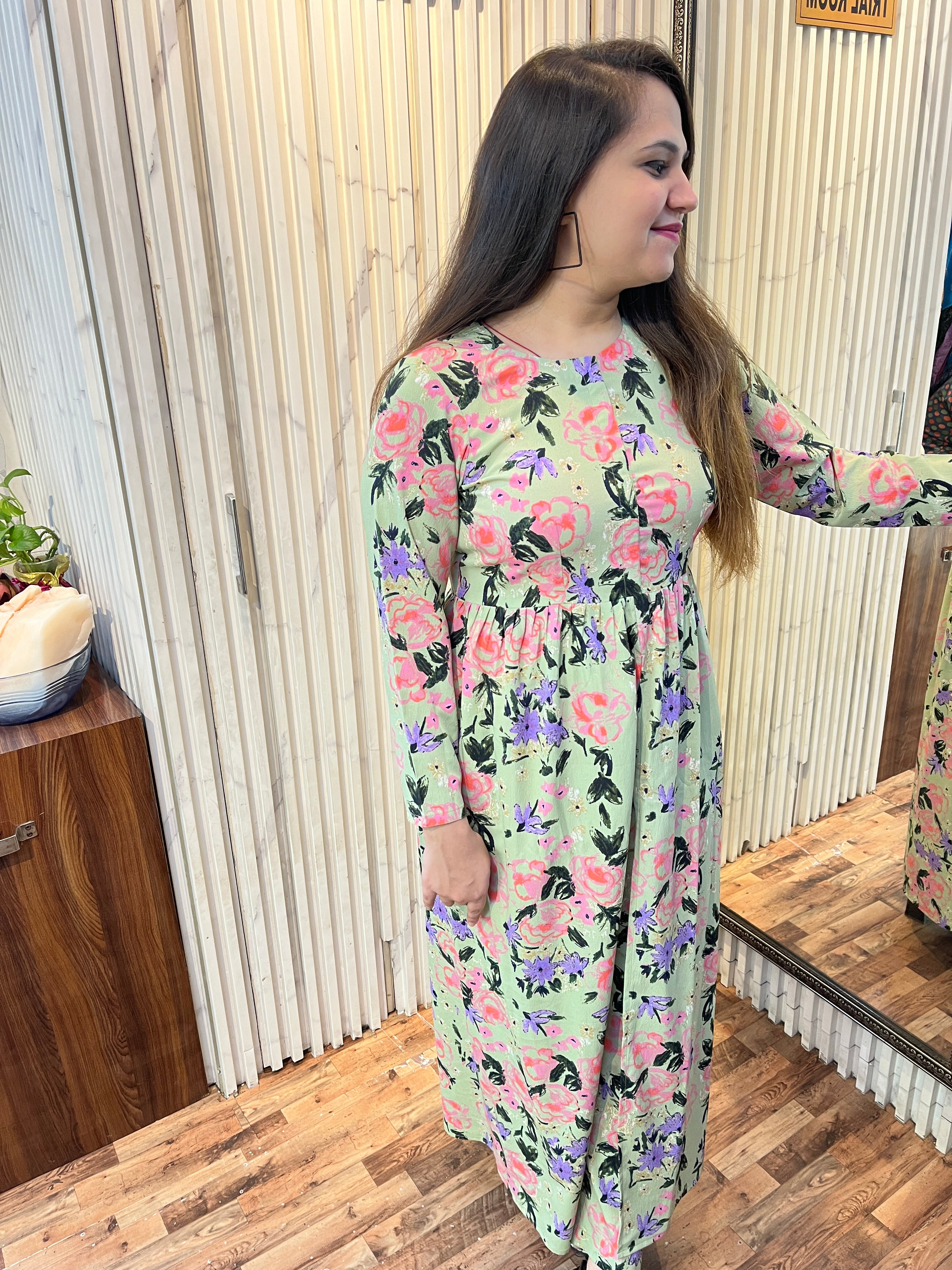 Pista Floral Print Front Slit Kurta Pants