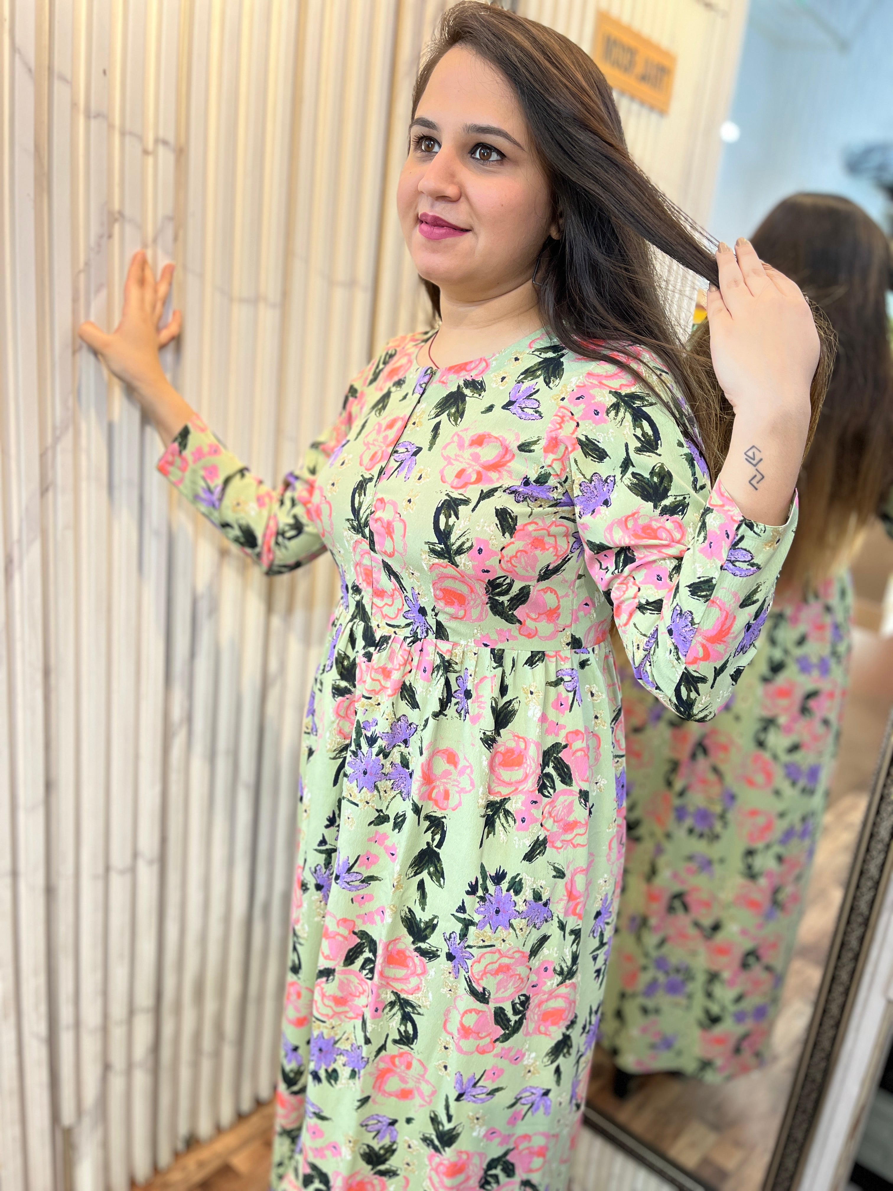 Pista Floral Print Front Slit Kurta Pants